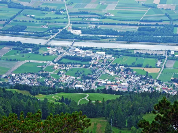 Vista Dos Campos Agrícolas Férteis Liechtenstein Suíça Vale Rio Reno — Fotografia de Stock