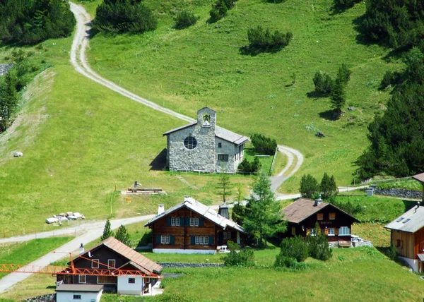 Malbun Daki Barış Şapeli Veya Liechtenstein Alp Dağları Yamaçlarındaki Friedenskapelle — Stok fotoğraf