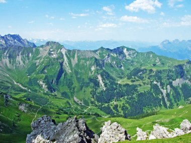 Liechtenstein Alpleri 'nden Ratikon sınır alp dağı kitlesi veya Raetikon Grenzmassiv - Malbun, Lihtenştayn