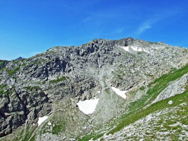 Alp Dağı tepesi Augstenberg Malbuntal Alp Vadisi ve Lihtenştayn Alp Dağları 'nda Malbun, Lihtenştayn