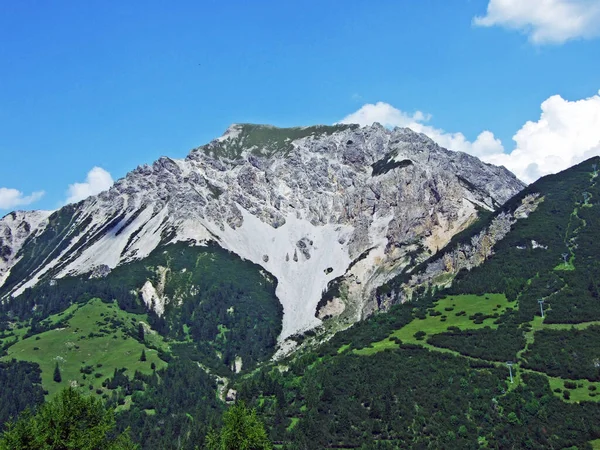 Pico Montañoso Alpino Ochsenkopf Sobre Valle Alpino Malbuntal Cordillera Los — Foto de Stock