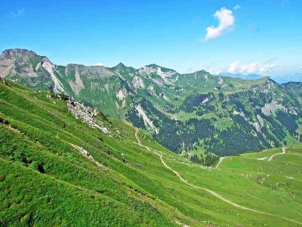 Avskild Gård Med Vidsträckta Betesmarker Slutet Den Pittoreska Naaftal Alpine — Stockfoto