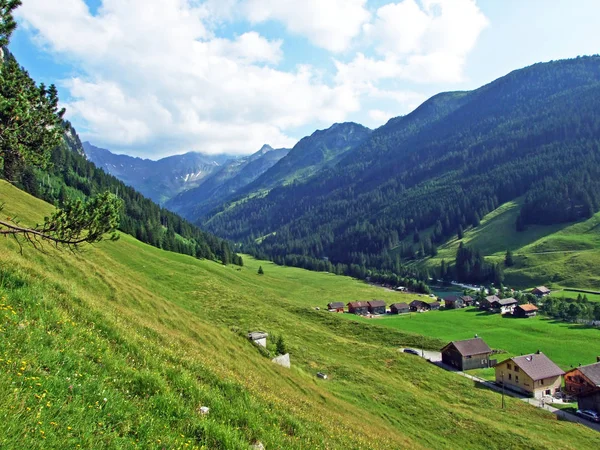 Malá Tradiční Alpská Vesnice Steg Údolí Saminatal Srdci Lichtenštejnských Alp — Stock fotografie