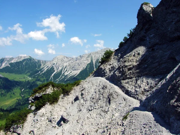 Szlaki Piesze Piesze Alpach Lichtensteinskich Nad Doliną Saminatal Alpine Steg — Zdjęcie stockowe