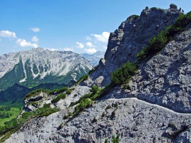 Alp Dağı tepesi Stachlerkopf Saminatal Alp Vadisi ve Lihtenştayn Dağları 'nda Steg, Lihtenştayn