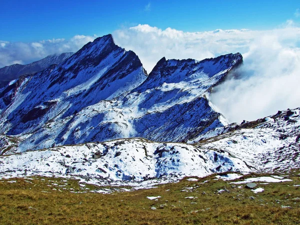 Frühherbst Und Erster Schnee Grenzgebirgsmassiv Ratikon Oder Ratikon Grenzmassiv Oder — Stockfoto