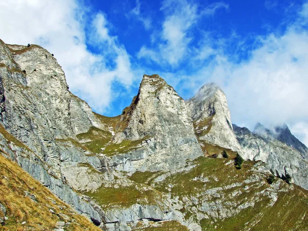 Die Alpengipfel Schwarzhorn Und Glegghorn Ratikon Grenzmassiv Mainfeld Kanton Graubünden — Stockfoto