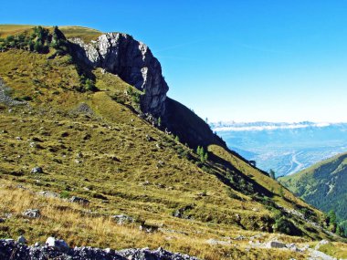 Ratikon sınır dağ kütlesi veya Raetikon Grenzmassiv, Mainfeld - Grisonlar Kantonu (Graubunden veya Graubuenden), İsviçre