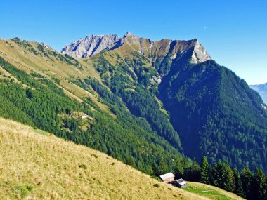 Ratikon sınır dağ kütlesi veya Raetikon Grenzmassiv, Mainfeld - Grisonlar Kantonu (Graubunden veya Graubuenden), İsviçre