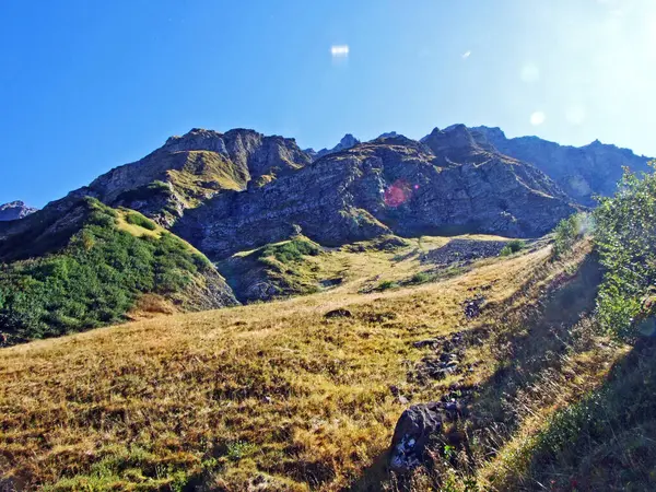 Blick Auf Die Malerischen Gipfel Des Grenzgebirges Ratikon Oder Raetikon — Stockfoto
