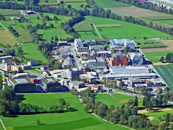 Vista Della Zona Industriale Dell Insediamento Balzers Dei Fertili Campi — Foto Stock