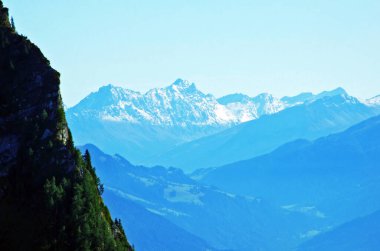Ren Nehri Vadisi, Mainfeld - Grisonlar Kantonu (Graubunden veya Graubuenden), İsviçre