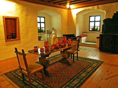 Predjama Şato Müzesi, Burg Predjama Müzesi veya Muzej Predjamski dvorac - Postojna, Slovenya