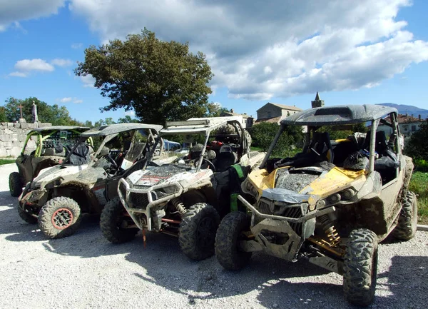 Istra Adventure or Buggy Safari (Istrian yarımadasında bir off-road aracının adrenalin sürüşü) - Hum, Hırvatistan