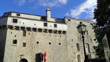 Pazin Şatosu, Burg Mitterburg, Montecuccoli Şatosu veya Castello di Montecuccoli - Pazin, Hırvatistan (Kastel Pazin, Pazinska utvrda ili Pazinski kastel - Pazin, Hrvatska)