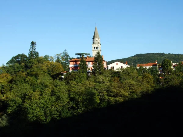 Der Glockenturm Der Pfarrkirche Nikolaus Pazin Kroatien Zvonik Zupne Crkve — Stockfoto