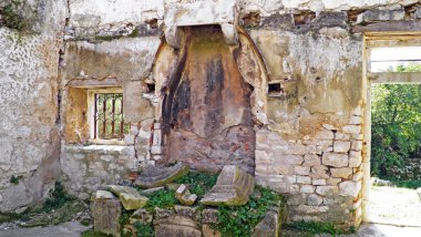 Krsan Kalesi - Hırvatistan (Krsanski kastel ili Stari mezunu Krsan - Istra, Hrvatska)