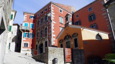 Labin, Hırvatistan (Stara gradska jezgra sa tradicijskom arhitekturom i kulturno-povijesnim znamenitostima grada Labina - Istra, Hrvatska)