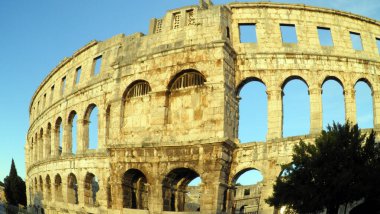 Pula Amfitiyatrosu, Pula 'daki Arena veya Pula' daki Roma amfitiyatrosu - Istria, Hırvatistan (Amfitheatre de Pula, Das Amphitheater in Pula, Pulska Arena ili Amfiteatar u Puli - Istra, Hrvatska)