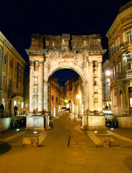 Arco Triunfal Sergi Portão Dourado Pula Ístria Croácia Slavoluk Sergijevaca — Fotografia de Stock