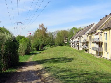 Zürih banliyölerinde yerleşim yerleri ve bahar ayları - Zürih Kantonu veya İsviçre (Schweiz)