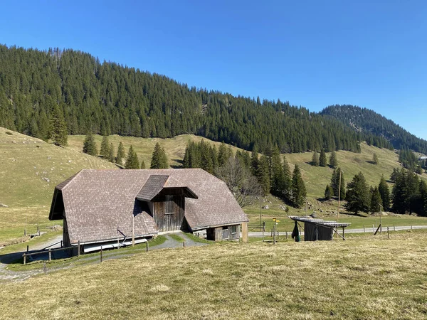 Traditionelle Ländliche Architektur Und Familienbetriebe Eigental Eigenthal Kanton Luzern Schweiz — Stockfoto