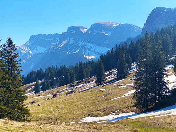 Masyw Górski Pilatus Lub Góra Pilatus Nad Doliną Eigental Eigenthal — Zdjęcie stockowe