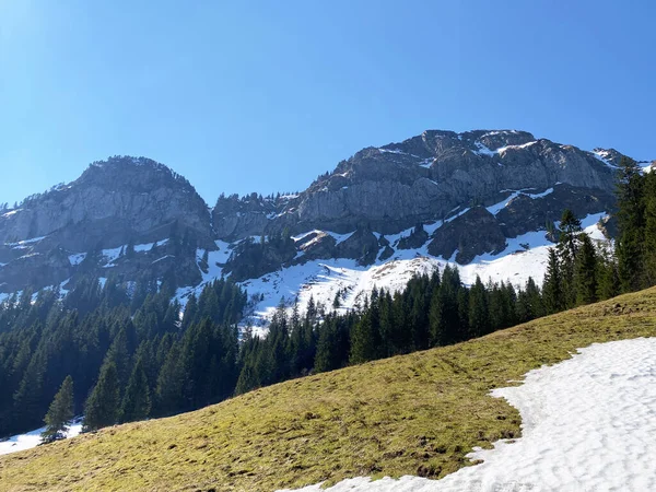 Kilátás Alpok Csúcs Gnepfstein Mittagguepfi Oder Mittaggupfi Eigental Valley Eigenthal — Stock Fotó