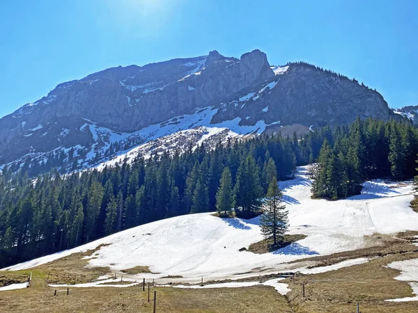 Vue Sommet Alpin Gnepfstein Mittagguepfi Oder Mittaggupfi Depuis Vallée Eigental — Photo