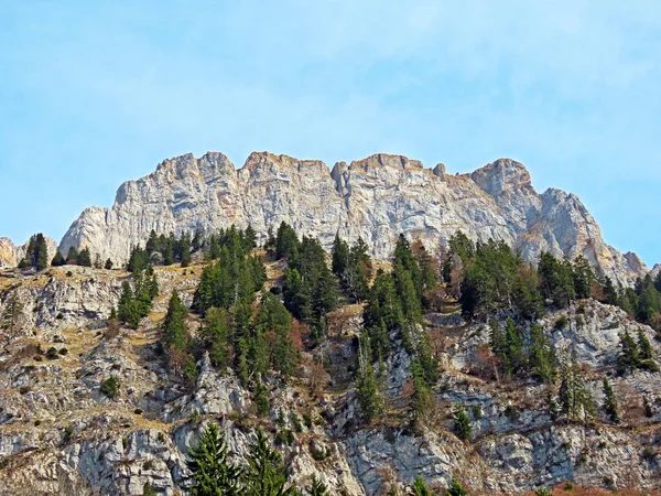 Pico Alpino Brisi Cordillera Churfirsten Entre Región Obertoggenburg Lago Walensee —  Fotos de Stock