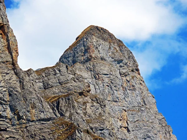 Zuestoll Pico Alpino Cordilheira Churfirsten Entre Região Obertoggenburg Lago Walensee — Fotografia de Stock