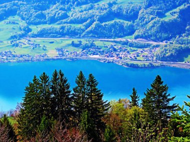 Walensee Gölü, Churfirsten ve Seeztal subalpine vadileri arasında, Walenstadtberg - St. Gallen, İsviçre (Kanton St. Gallen, Schweiz)