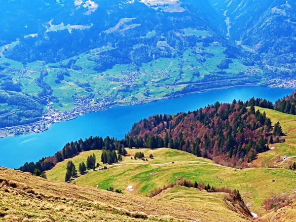 Lago Walensee Entre Las Cadenas Montañosas Churfirsten Seeztal Valle Subalpino —  Fotos de Stock