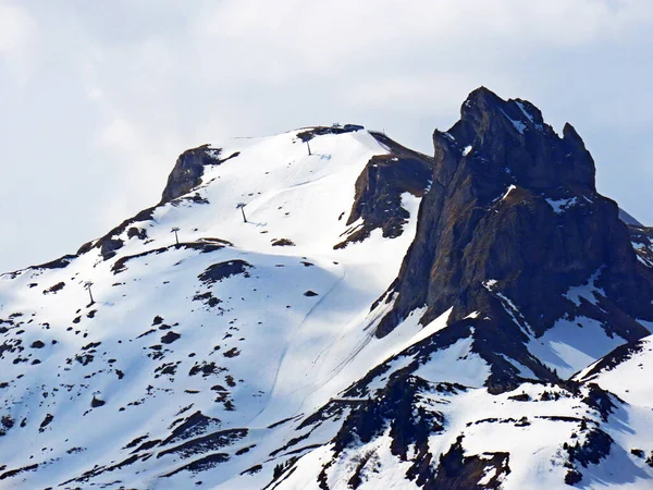 Picos Nevados Alpinos Menos Schsmoor Saechsmoor Sachsmoor Con Estación Esquí — Foto de Stock