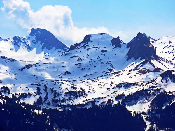 Alpiene Besneeuwde Toppen Least Schsmoor Saechsmoor Sachsmoor Met Het Skigebied — Stockfoto