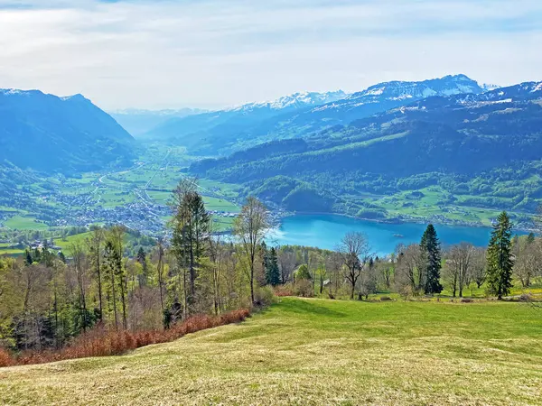 Subalpské Údolí Seeztal Jezero Walensee Mezi Pohořím Churfirsten Glarus Alpy — Stock fotografie