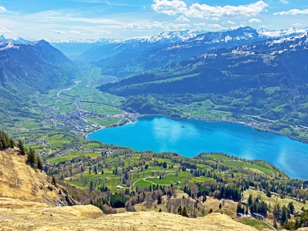 Seeztal Szubalpesi Völgy Walensee Churfirsten Glarus Alpok Hegyvonulatai Között Walenstadtberg — Stock Fotó