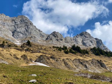 Obertoggenburg bölgesi ile Walensee Gölü - İsviçre 'nin St. Gallen Kantonu (Schweiz)