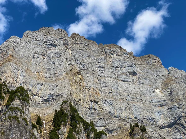 Alpský Vrchol Brisi Pohoří Churfirsten Mezi Regionem Obertoggenburg Jezerem Walensee — Stock fotografie
