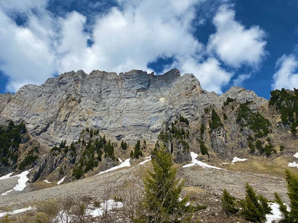 Alpský Vrchol Brisi Pohoří Churfirsten Mezi Regionem Obertoggenburg Jezerem Walensee — Stock fotografie