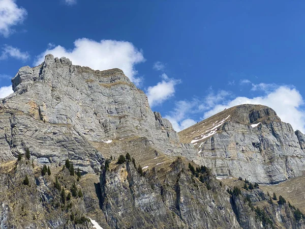 Alpina Toppar Schibenstoll Och Hinterrugg Hinderrugg Churfirsten Bergskedjan Mellan Obertoggenburg — Stockfoto