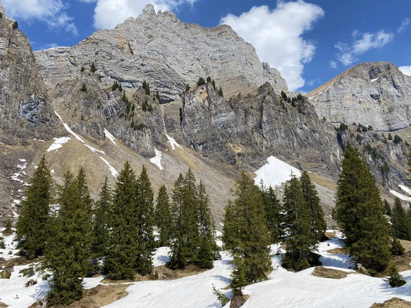 Picos Alpinos Schibenstoll Hinterrugg Hinderrugg Cordillera Churfirsten Entre Región Obertoggenburg — Foto de Stock