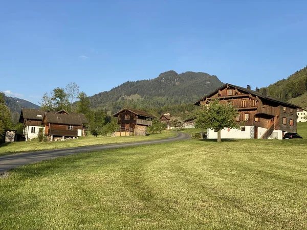 Tradiční Venkovská Architektura Rodinné Chovy Hospodářských Zvířat Svazích Masivu Pilatus — Stock fotografie