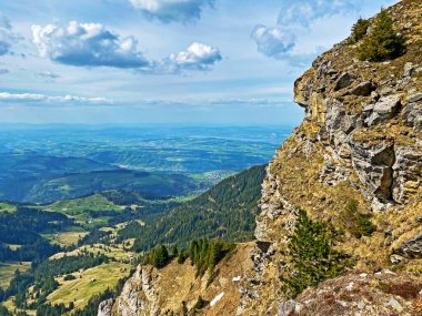 İsviçre 'nin Pilatus sıradağlarında ve Emmental Alplerde, Alpnach - Obwalden Kantonu, İsviçre (Kanton Obwalden, Schweiz)