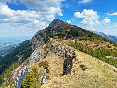 İsviçre 'nin Pilatus ve Emmental Alpler, Alpnach - İsviçre' nin Obwalden Kantonu 'nda (Kanton Obwalden, Schweiz)