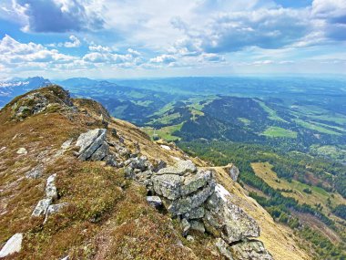 İsviçre 'nin Pilatus ve Emmental Alpler, Alpnach - İsviçre' nin Obwalden Kantonu 'nda (Kanton Obwalden, Schweiz)