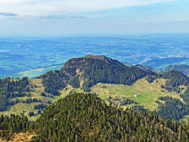Eigental vadisinde yer alan Ragenflueli ya da Regenflueli tepesi, Eigenthal - Lucerne Kantonu, İsviçre (Kanton Luzern, Schweiz)