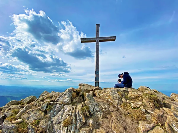 Alp zirvesi Gnepfstein Mittagguepfi veya İsviçre 'nin Pilatus sıradağlarındaki Gnepfstein Mittaggupfi ve Emmental Alpler, Alpnach - Obwalden Kantonu, İsviçre (Kanton Obwalden, Schweiz)