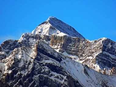 İsviçre Alpleri 'nin karlı zirveleri ve buzulları, Emmental Alpler, Alpnach - Obwalden Kantonu, İsviçre (Kanton Obwalden, Schweiz)
