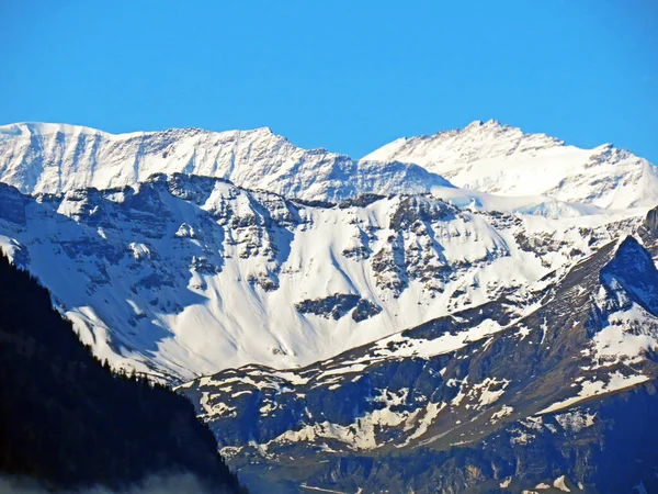 Vista Dos Picos Nevados Geleiras Dos Alpes Suíços Cordilheira Pilatus — Fotografia de Stock